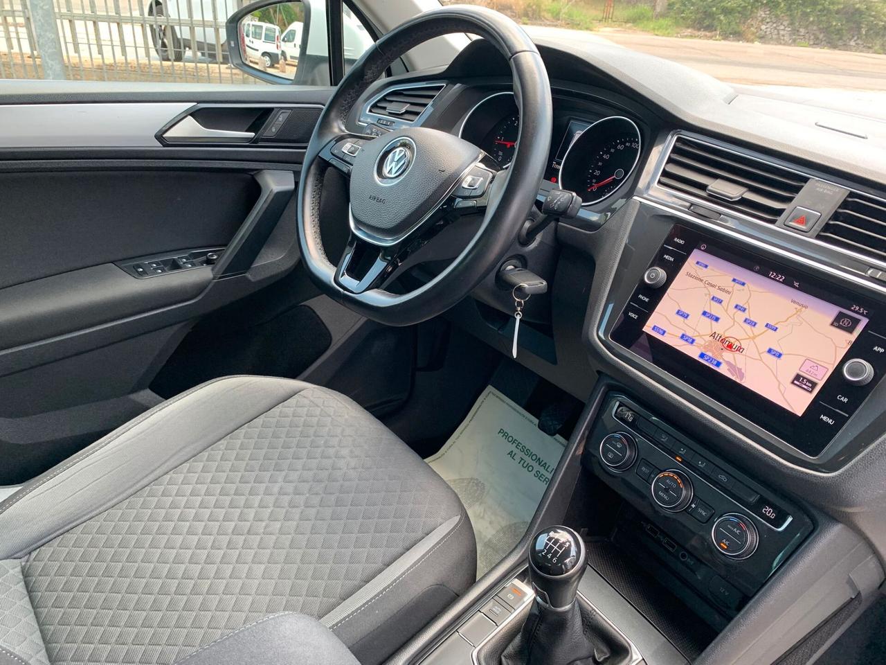 VW Tiguan 1.6 TDI Business !!! NEW NEOPATENTATI OK !!!