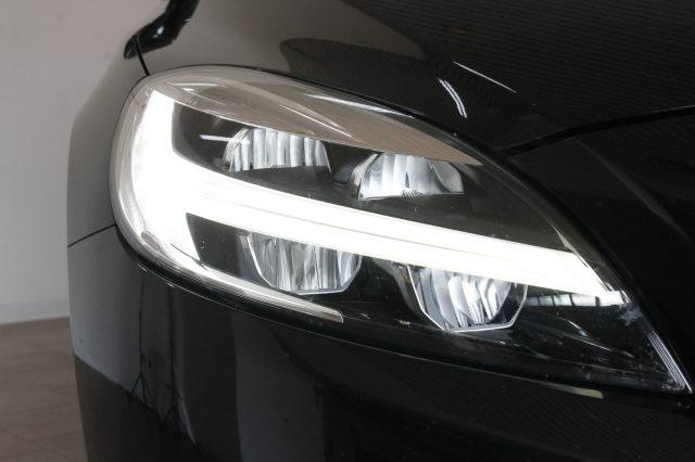 VOLVO V40 Cross Country D2 Business FULL-LED