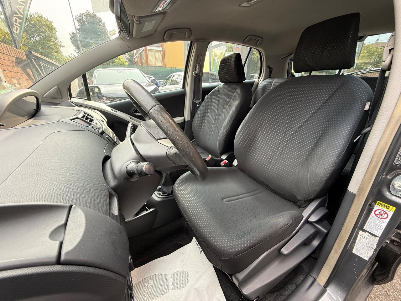 Toyota Yaris 1.3 5 porte M-MT Sol