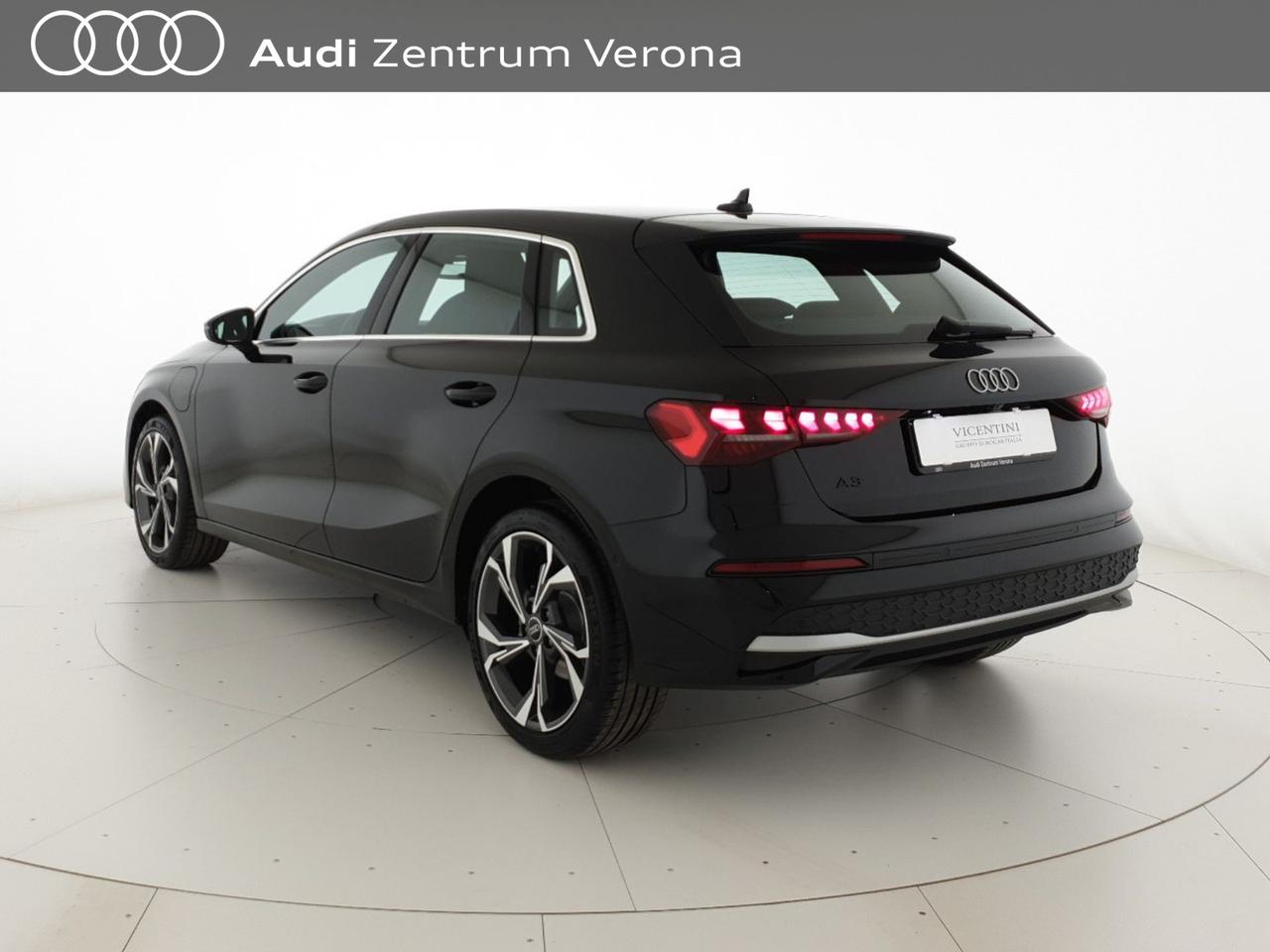 Sportback 40TFSIe 204CV S tronic Business Advanced