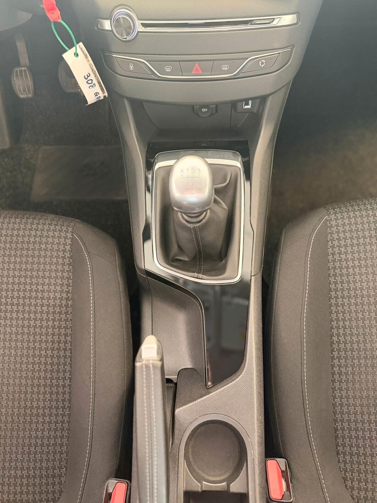 Peugeot 308 BlueHDi 130 S&S Active