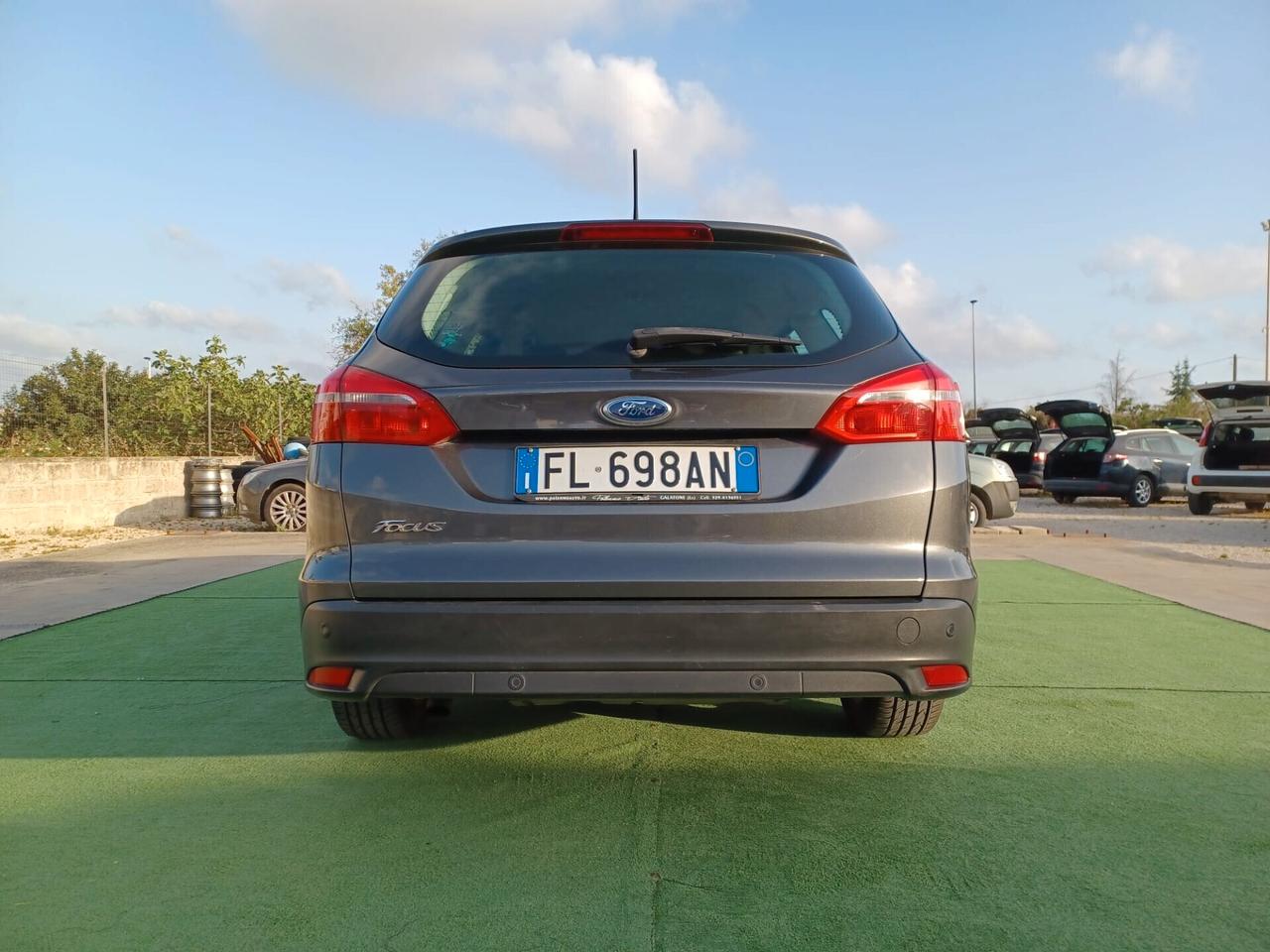 Ford Focus 1.5 TDCi 120 CV Powershift SW Titanium