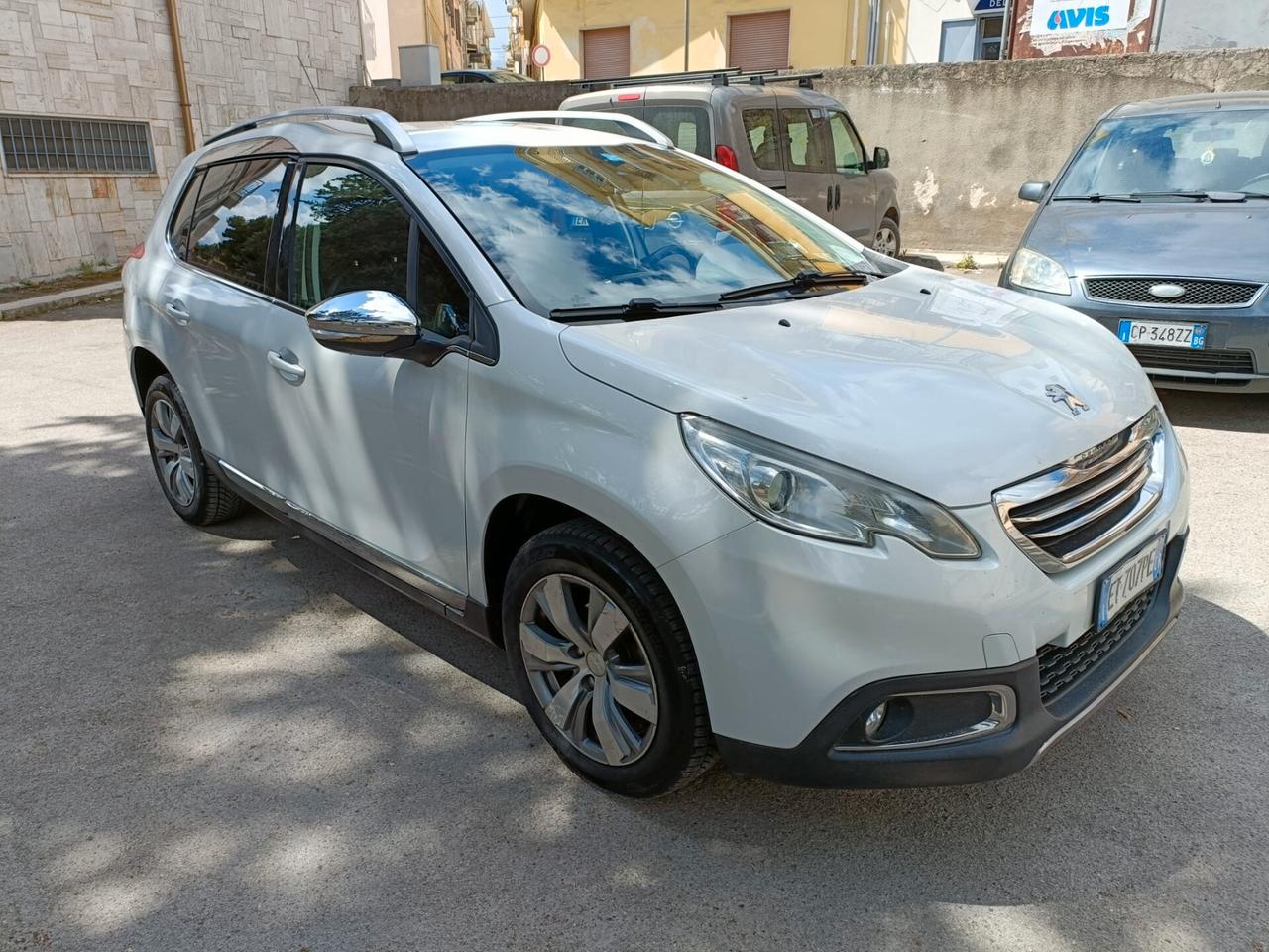 Peugeot 2008 1.6 e-HDi 92 CV Stop&Start Allure