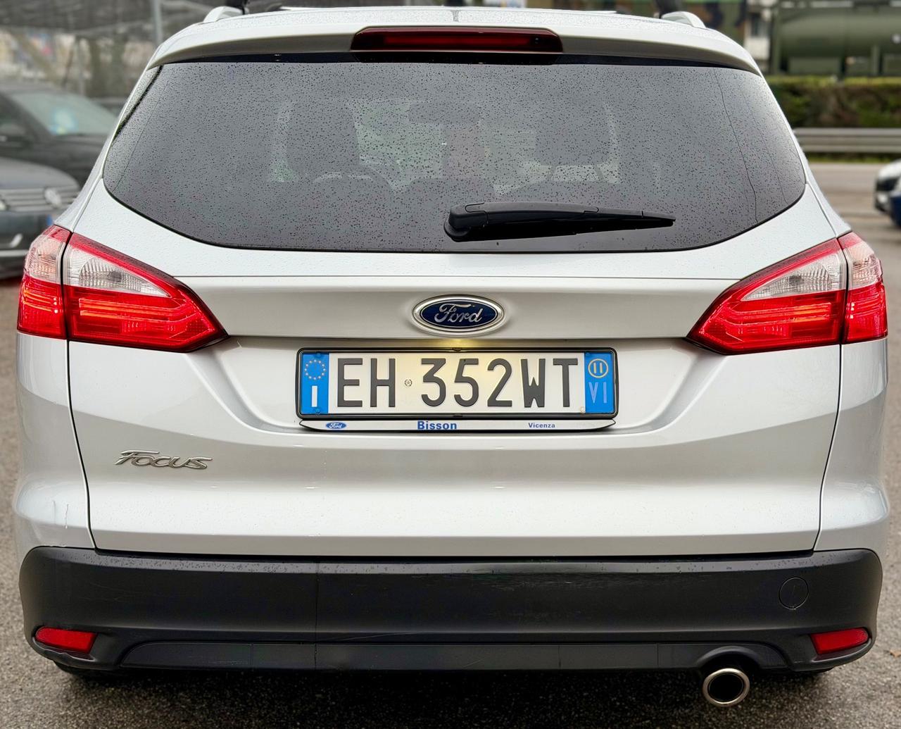 Ford Focus 1.6 105 CV SW Titanium km 142,000 garanzia 12 mesi