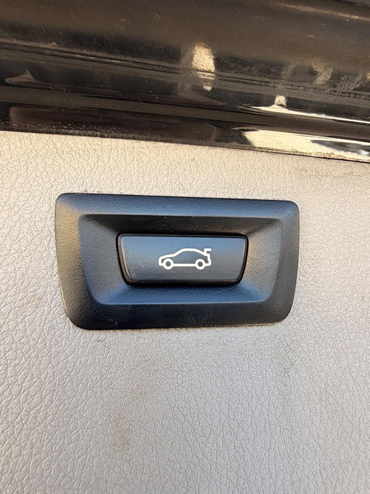 Bmw 318d Touring Luxury 2013