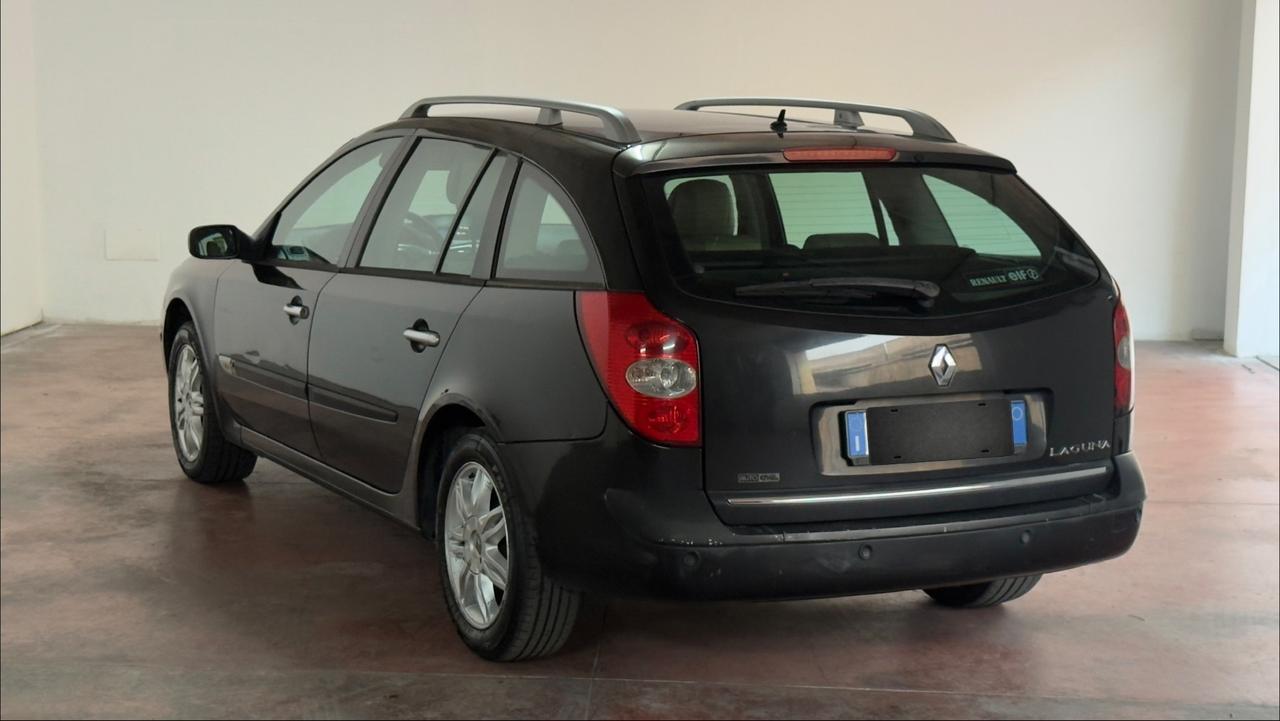 Renault Laguna 1.9 dCi/130CV Grandtour Planet