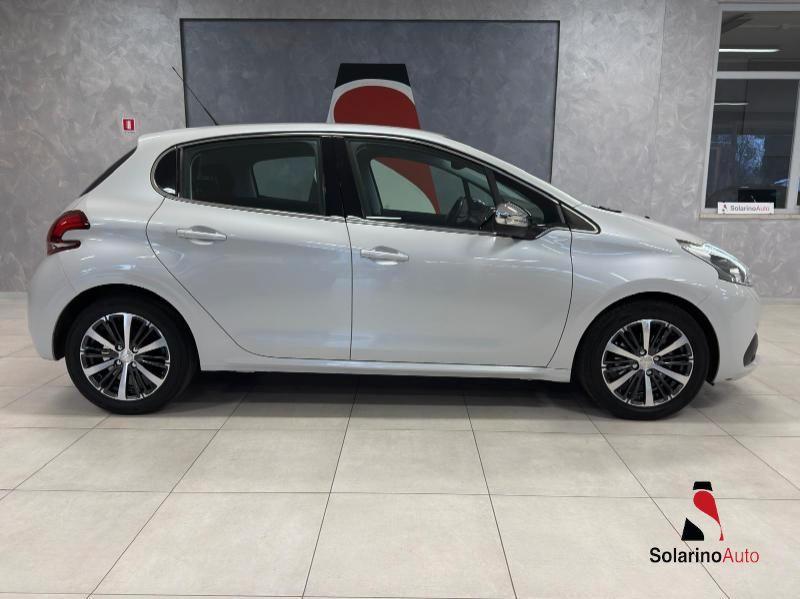 Peugeot 208 5 Porte 208 5p 1.2 puretech Allure 82cv