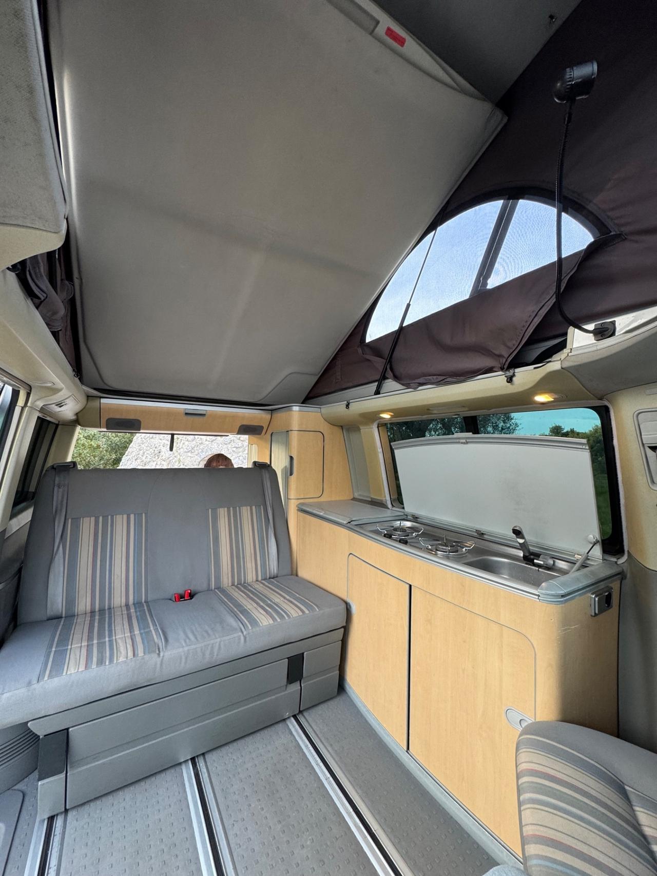 Volkswagen T5 california 2.5TDI 131cv