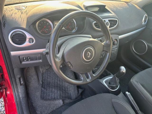 Renault Clio 1.2 16V SporTour Confort