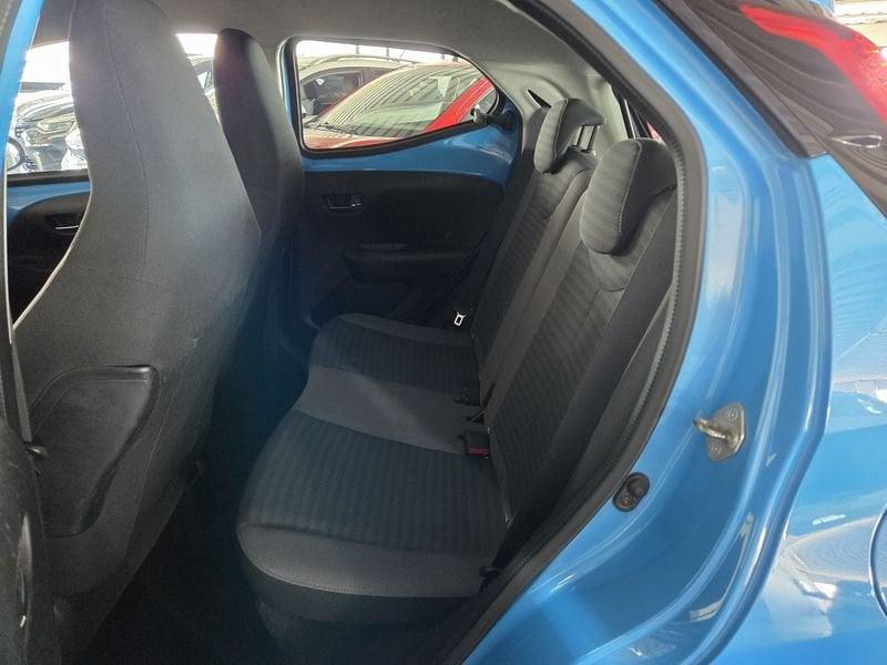 Toyota Aygo 2ª serie Connect 1.0 VVT-i 72 CV 5 porte x-play
