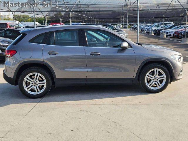 MERCEDES-BENZ GLA 250 GLA e phev (eq-power) Business Extra auto - GP698T