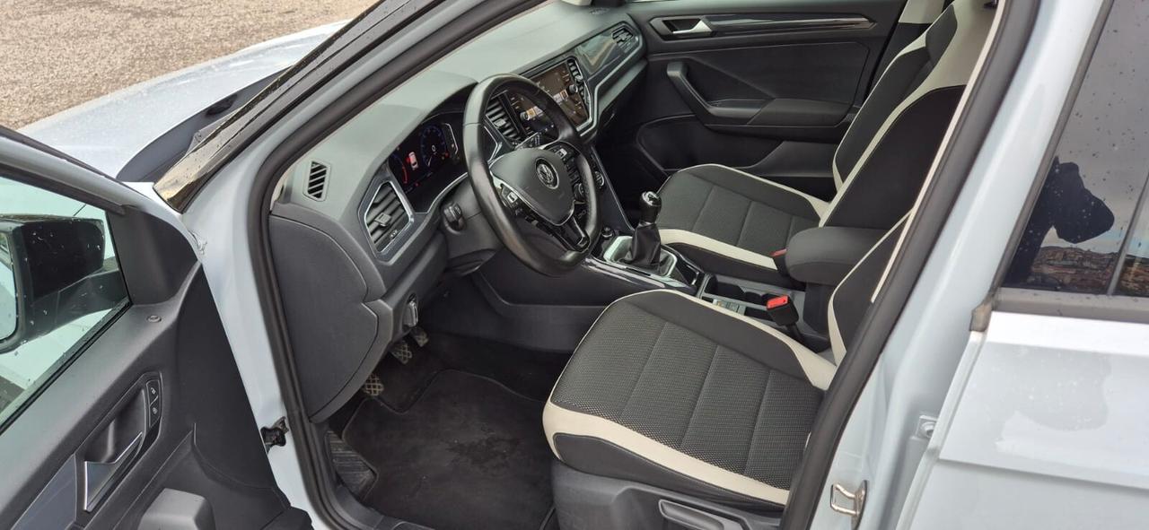 Volkswagen T-Roc 1.6TDI Advan.- 2019-Garanz3anni