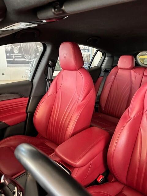Maserati Grecale MHEV 330 CV AWD Modena