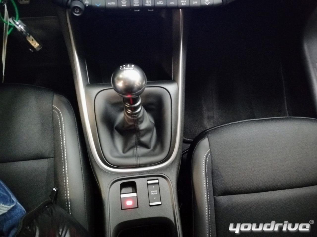 Jeep Avenger 1.2 Turbo MHEV Longitude