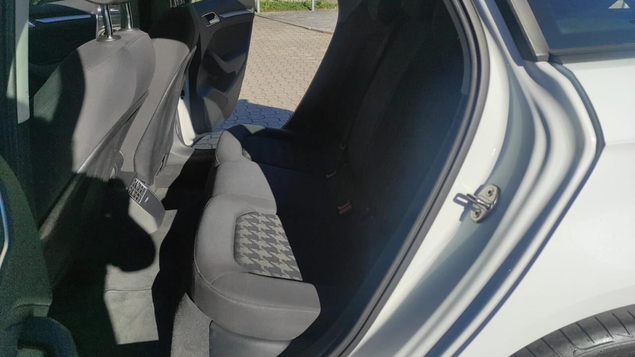 AUDI A3 SPORTBACK 5 POSTI 1.6 TDI 110CV