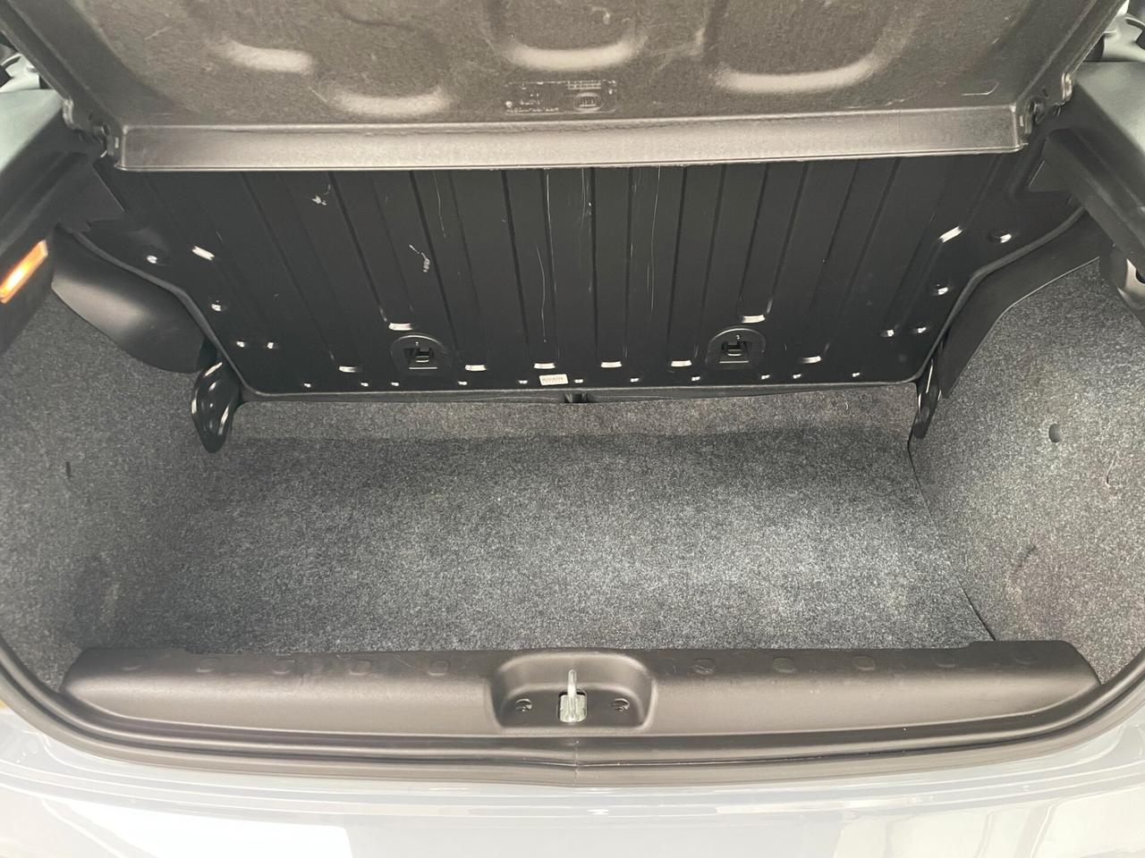 Fiat Panda 1.0 70CV FireFly Hybrid Easy
