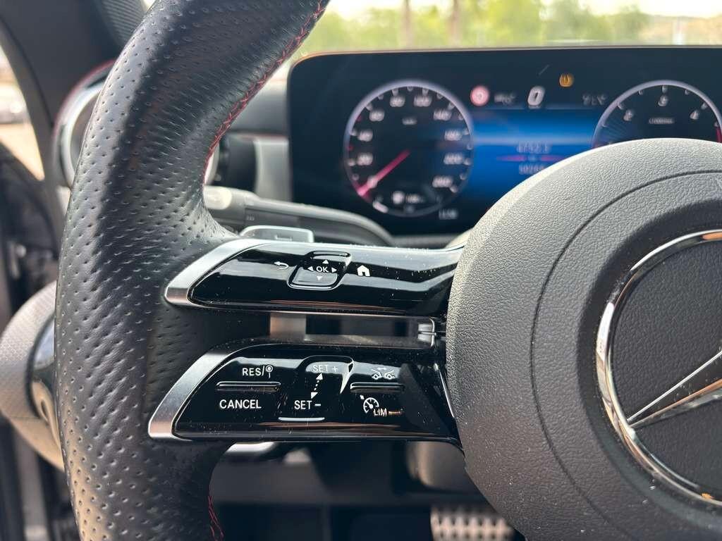 Mercedes-benz CLA 200 d Automatic Premium 2024 / KM 50.000 Tua a solo 349 Euro al mese