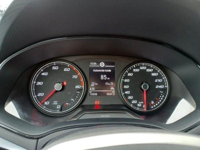 SEAT Arona 1.0 TGI FR FARI LED, NAVI, ACC, RETROCAMERA