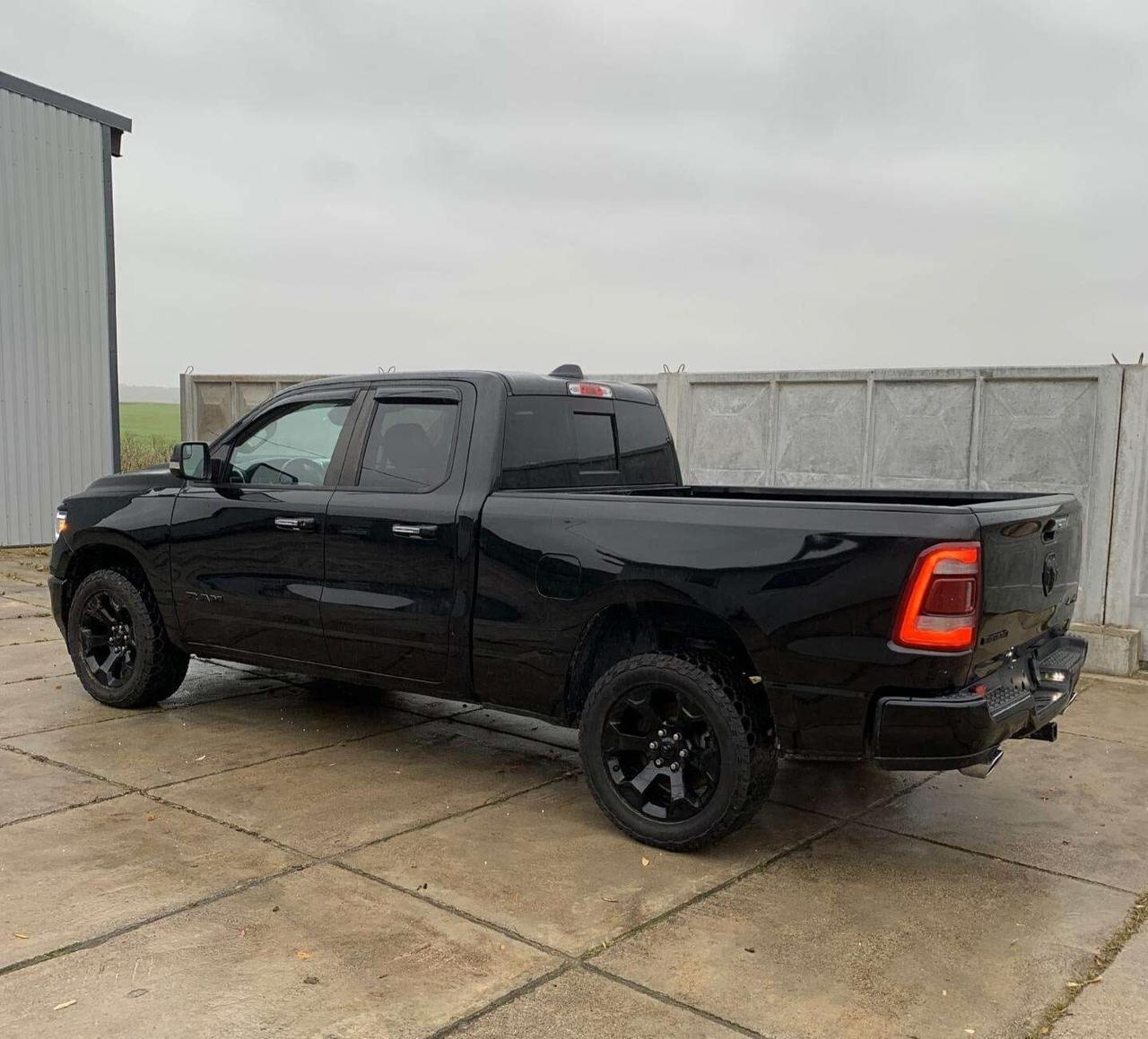 Dodge RAM 1500 5.7 V8 Prezzo finito IN ARRIVO