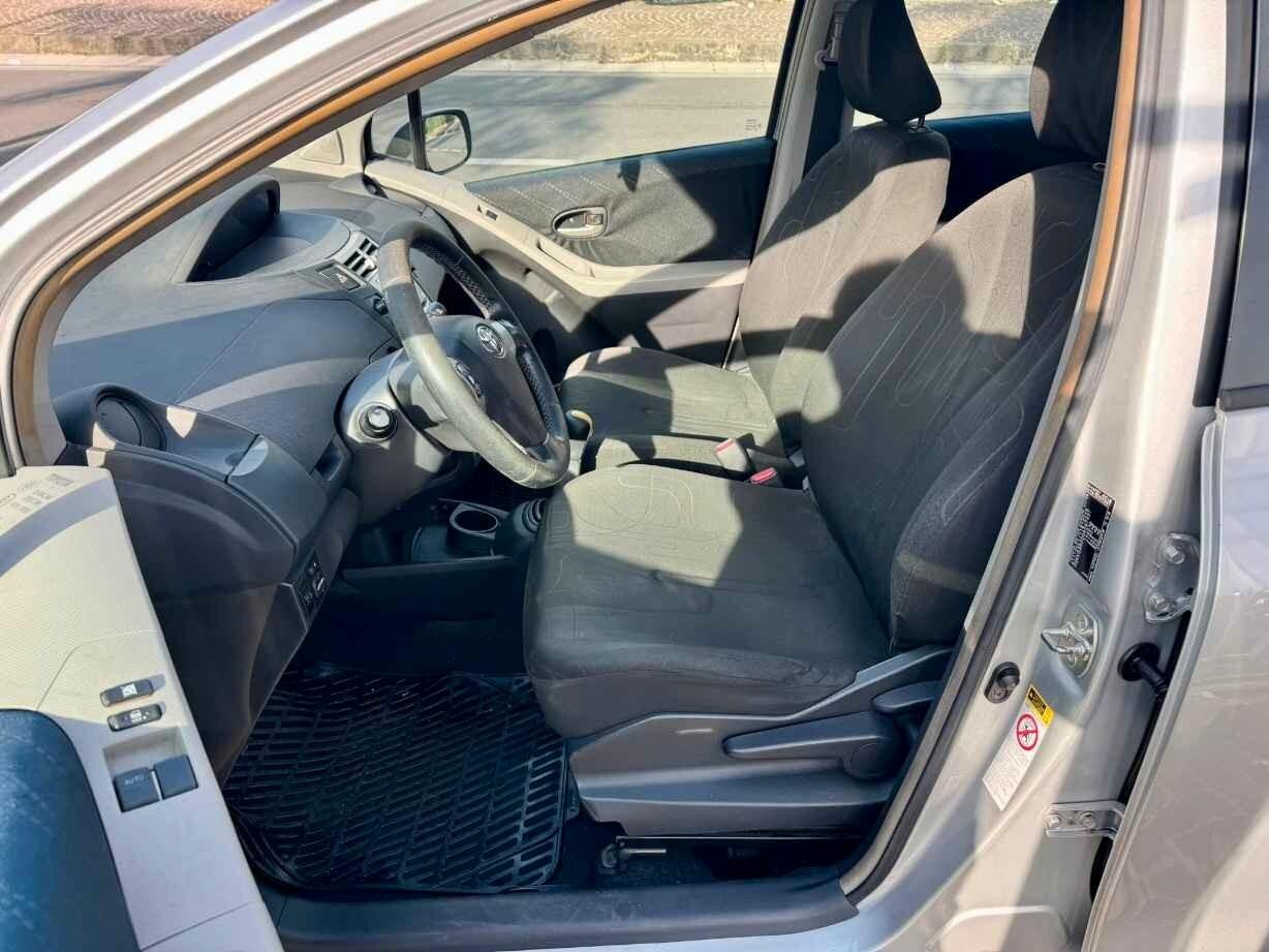 Toyota Yaris 1.0 5 porte Sol 69 CV