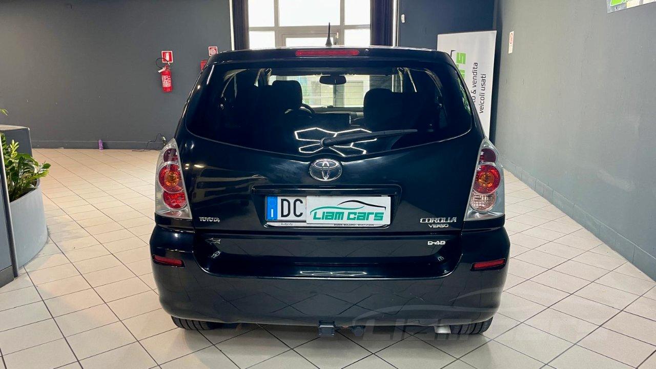 Toyota Corolla Verso 2.2 d-4d 177cv 5p.ti