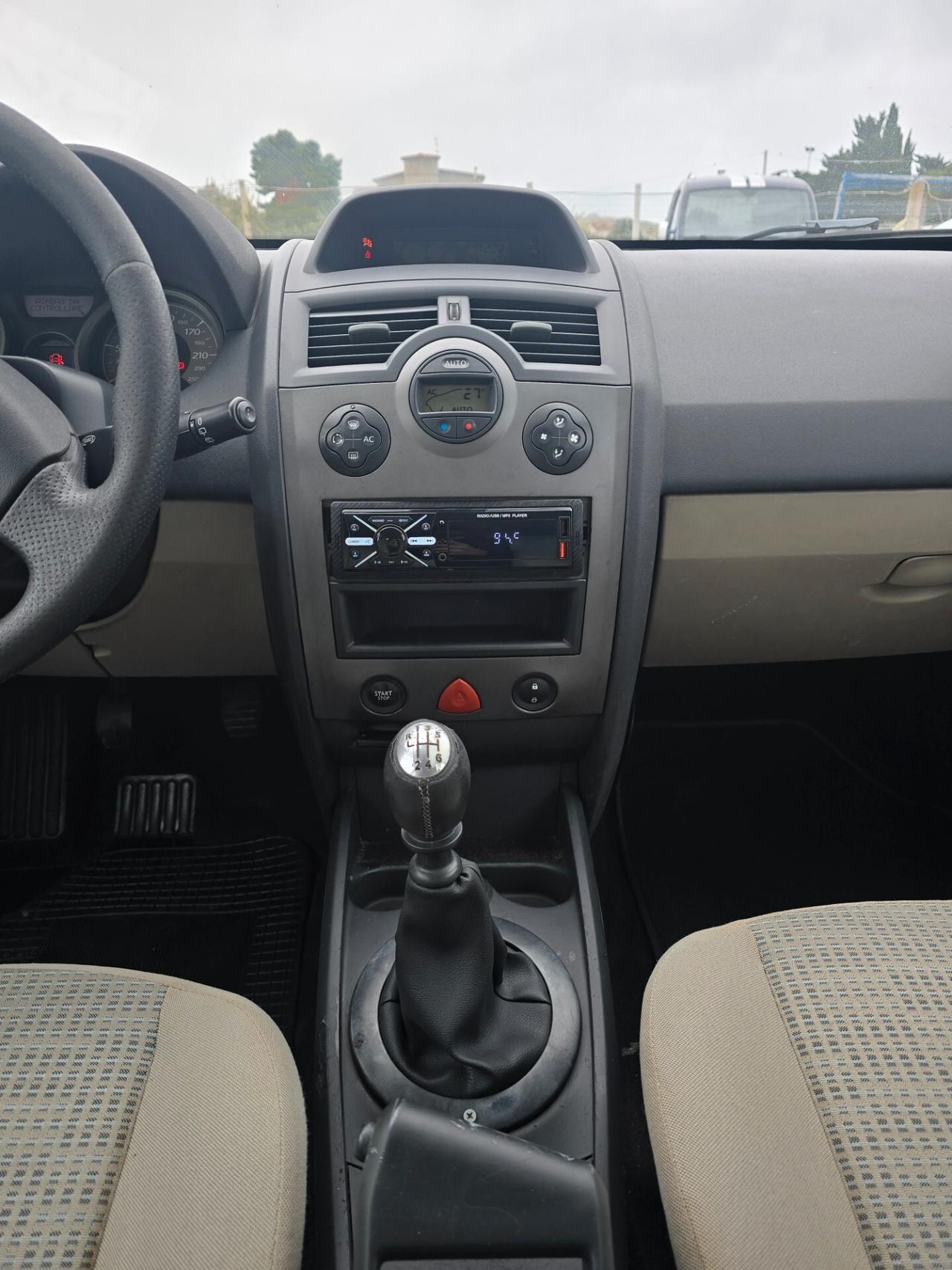 Renault Megane megan