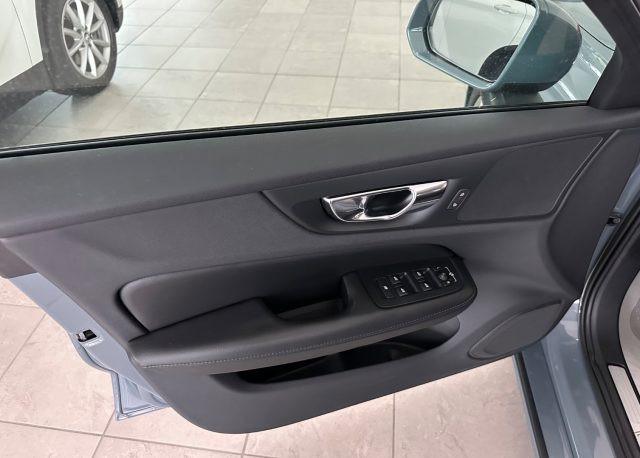 VOLVO V60 B4 (d) Geartronic Momentum Business