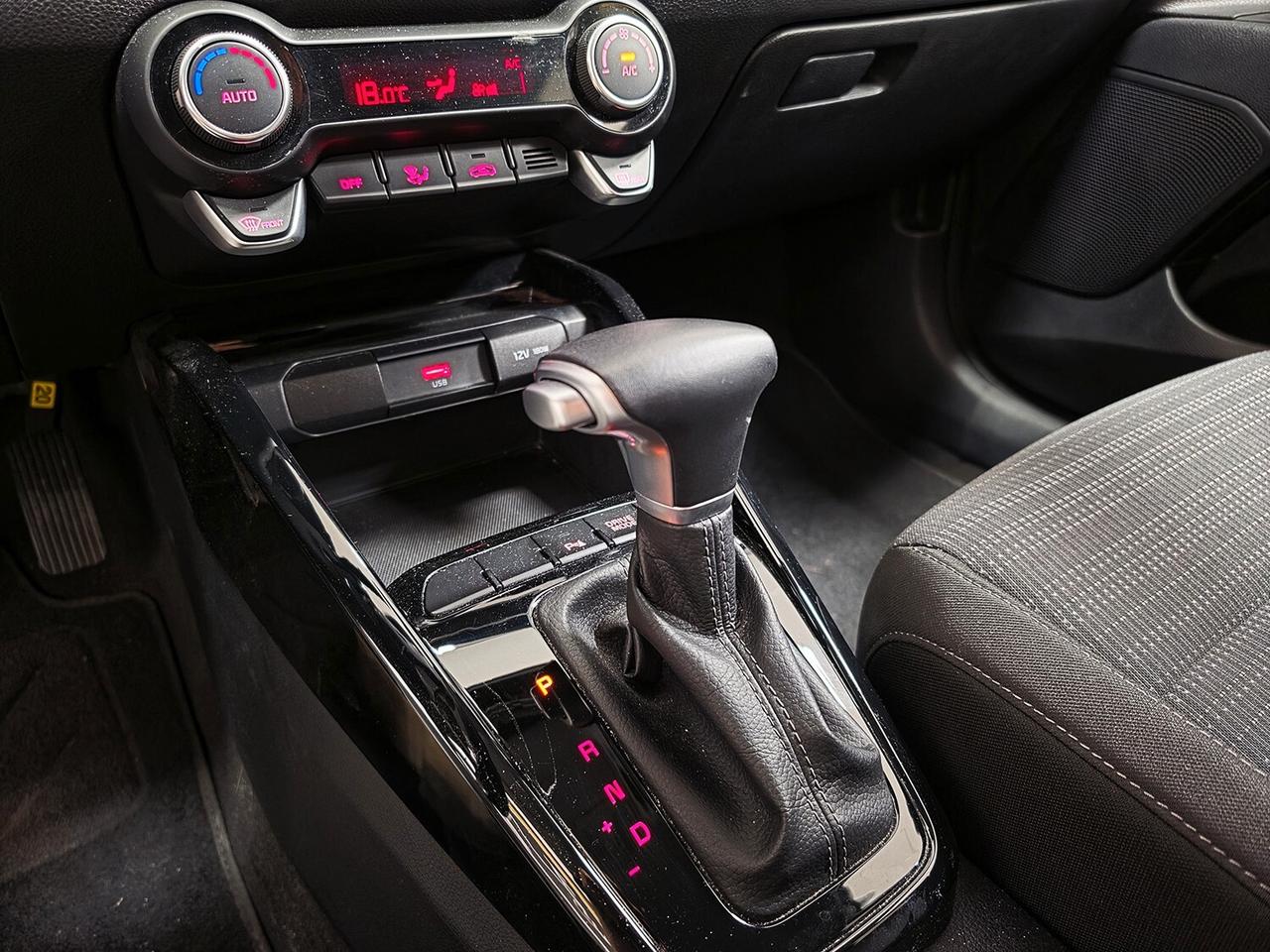 Kia Stonic 1.0 T-GDi GPL DCT Style_95CV_PARI AL NUOVO_UNIPROP_GAR 12 MESI_CERTIFICATO CONF.MAN.UFFICIALE