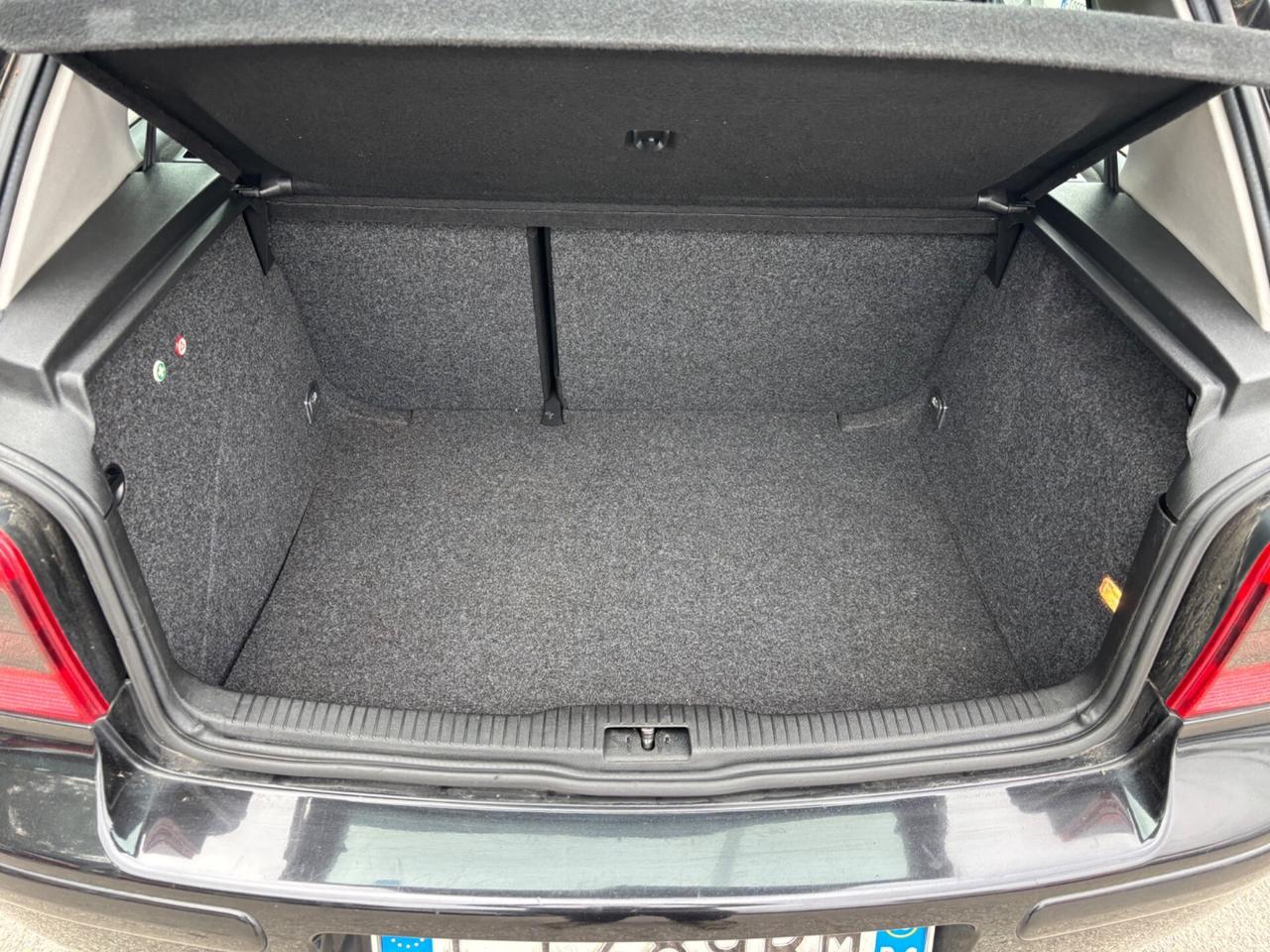 Volkswagen Golf 1.6 5p Highline Plus