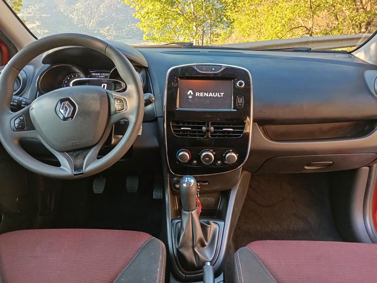 Renault Clio 1.2 AUTHENTIQUE