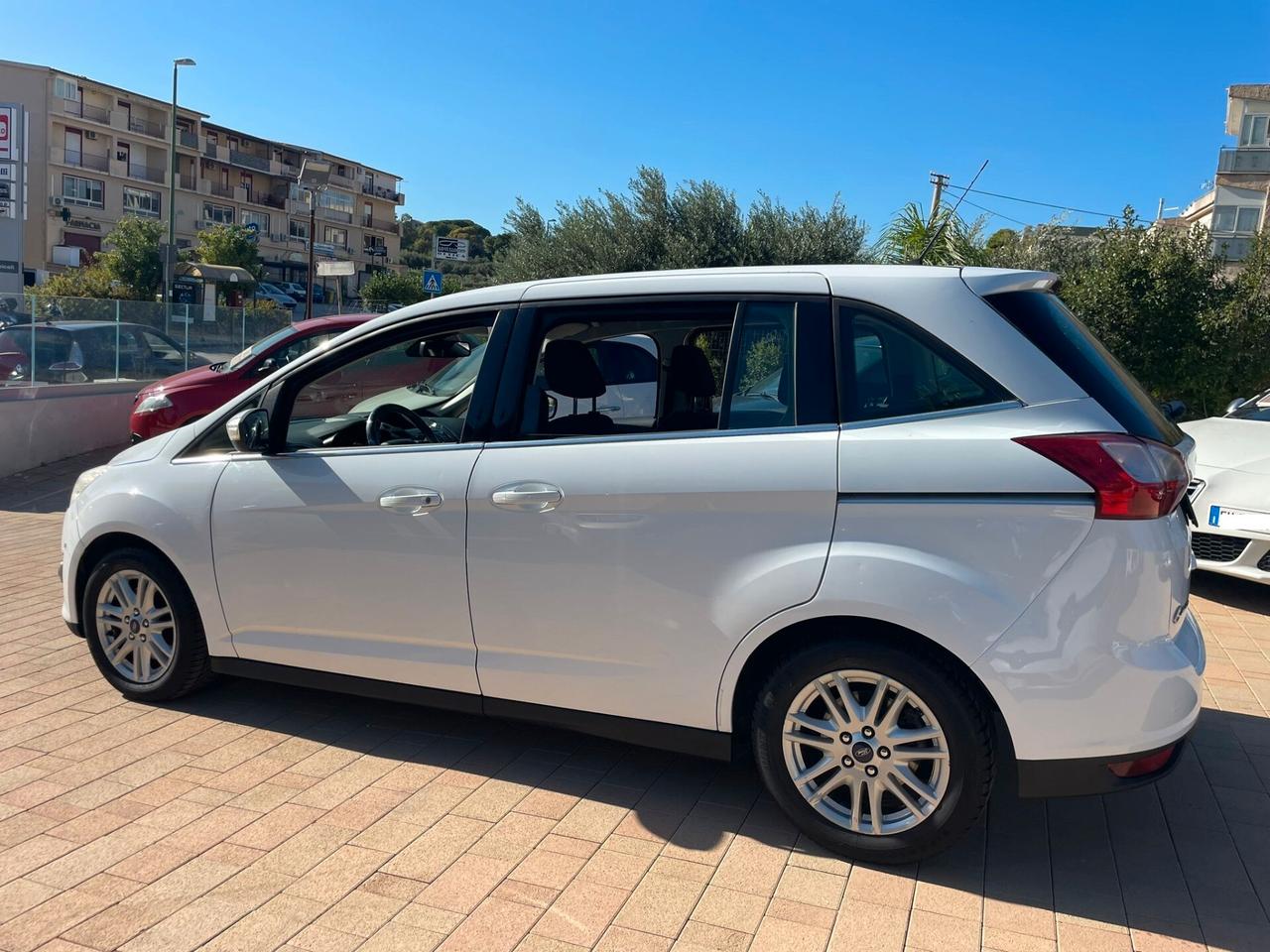 Ford C-Max 7 Posti "Finanziabile Senza Busta Paga"