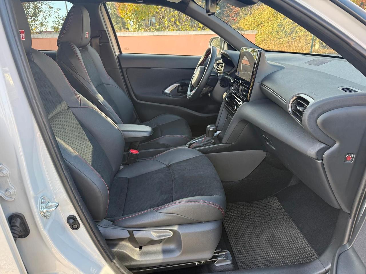 Toyota Yaris Cross 1.5 Hybrid 130 CV 5p.E-CVT GR SPORT