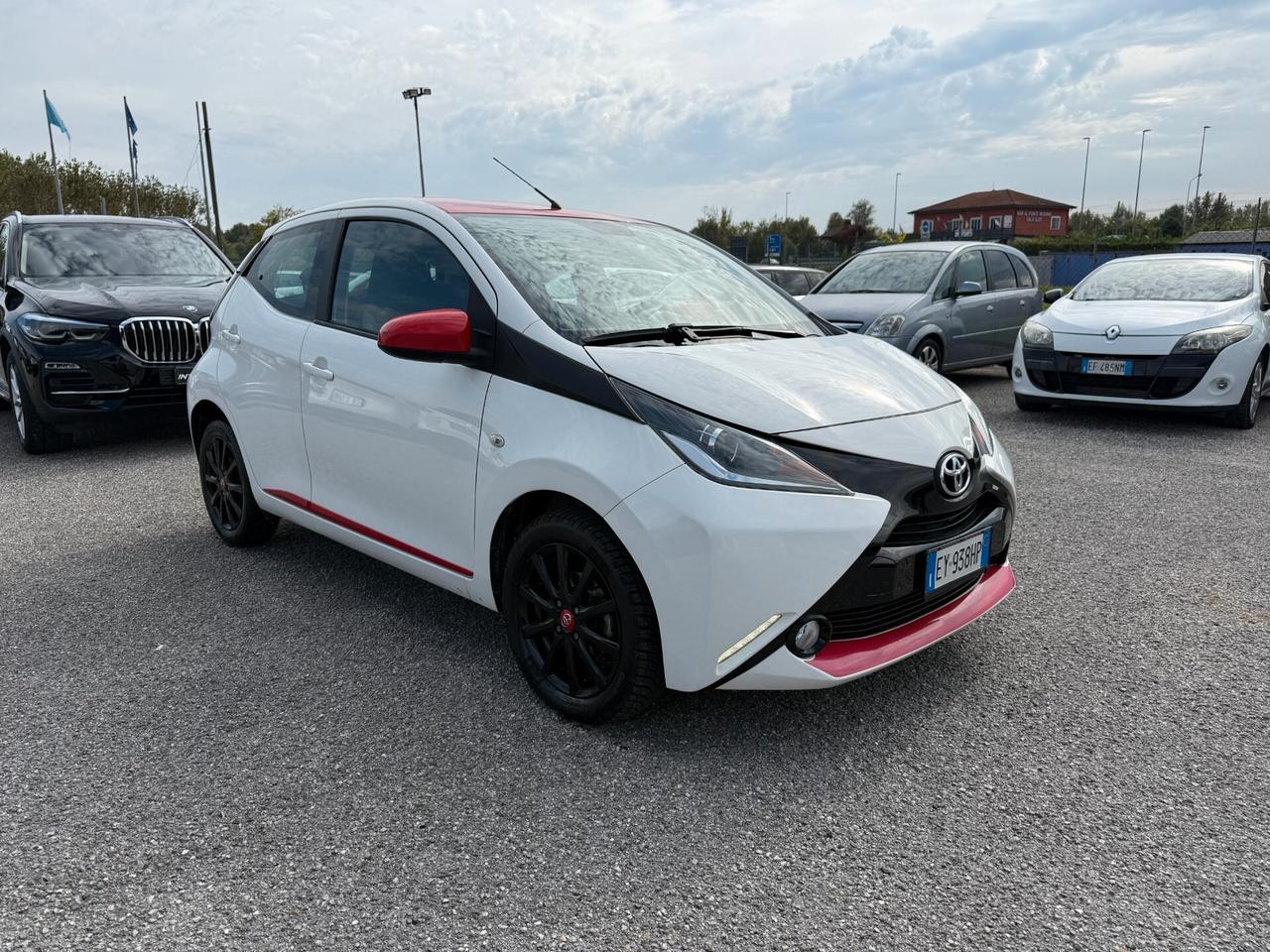 Toyota Aygo 1.0 Benzina 69 CV 5 porte x-play