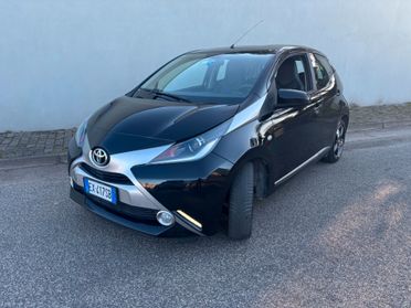 Toyota Aygo 1.0 VVT-i 69 CV 5 porte x-wave MMT