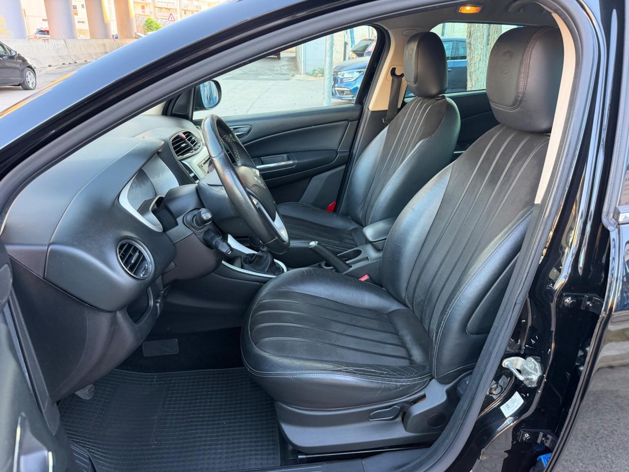Lancia Delta 1.6 MJT 120 cv 2013