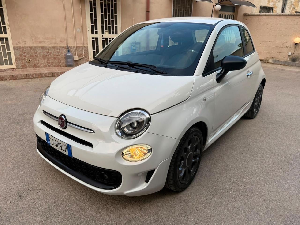 Fiat 500 1.0 Hybrid Dolcevita