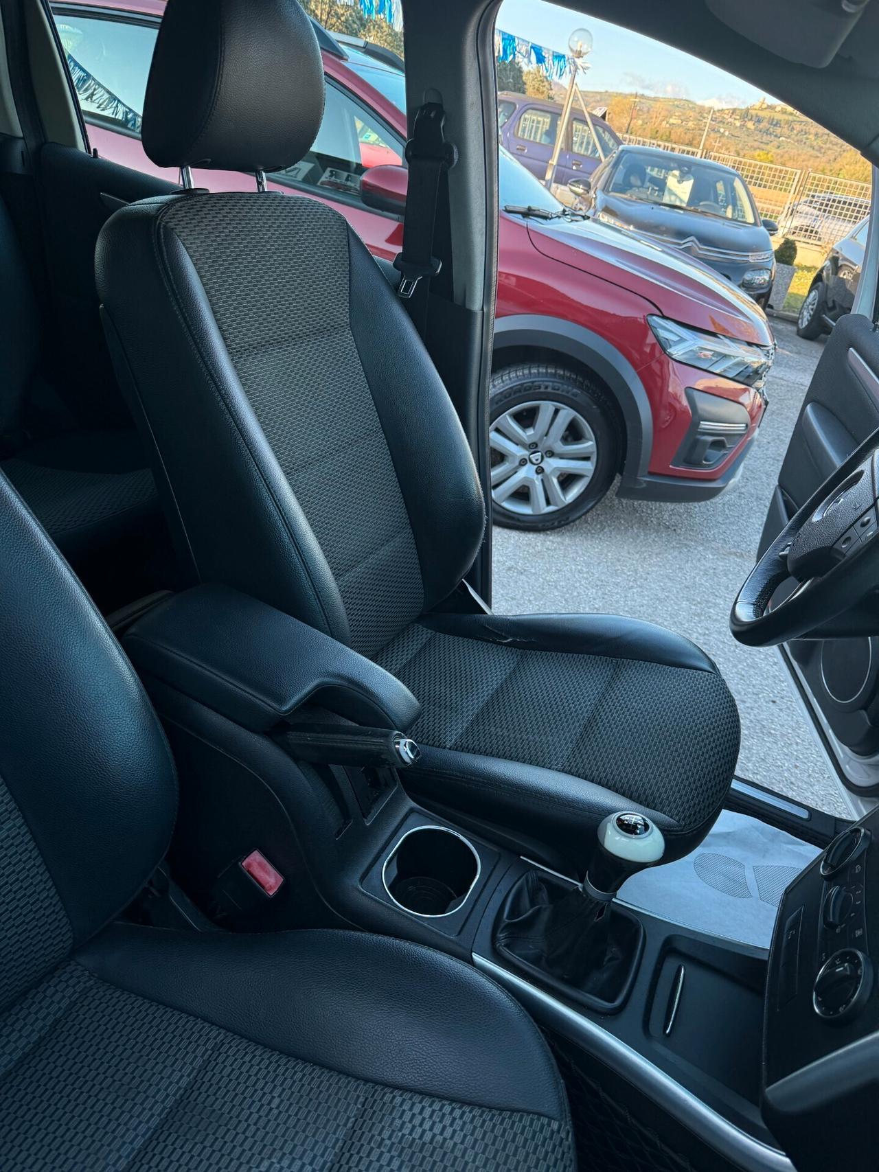 Mercedes-benz B 200 CDI Sport - POCHI KM -