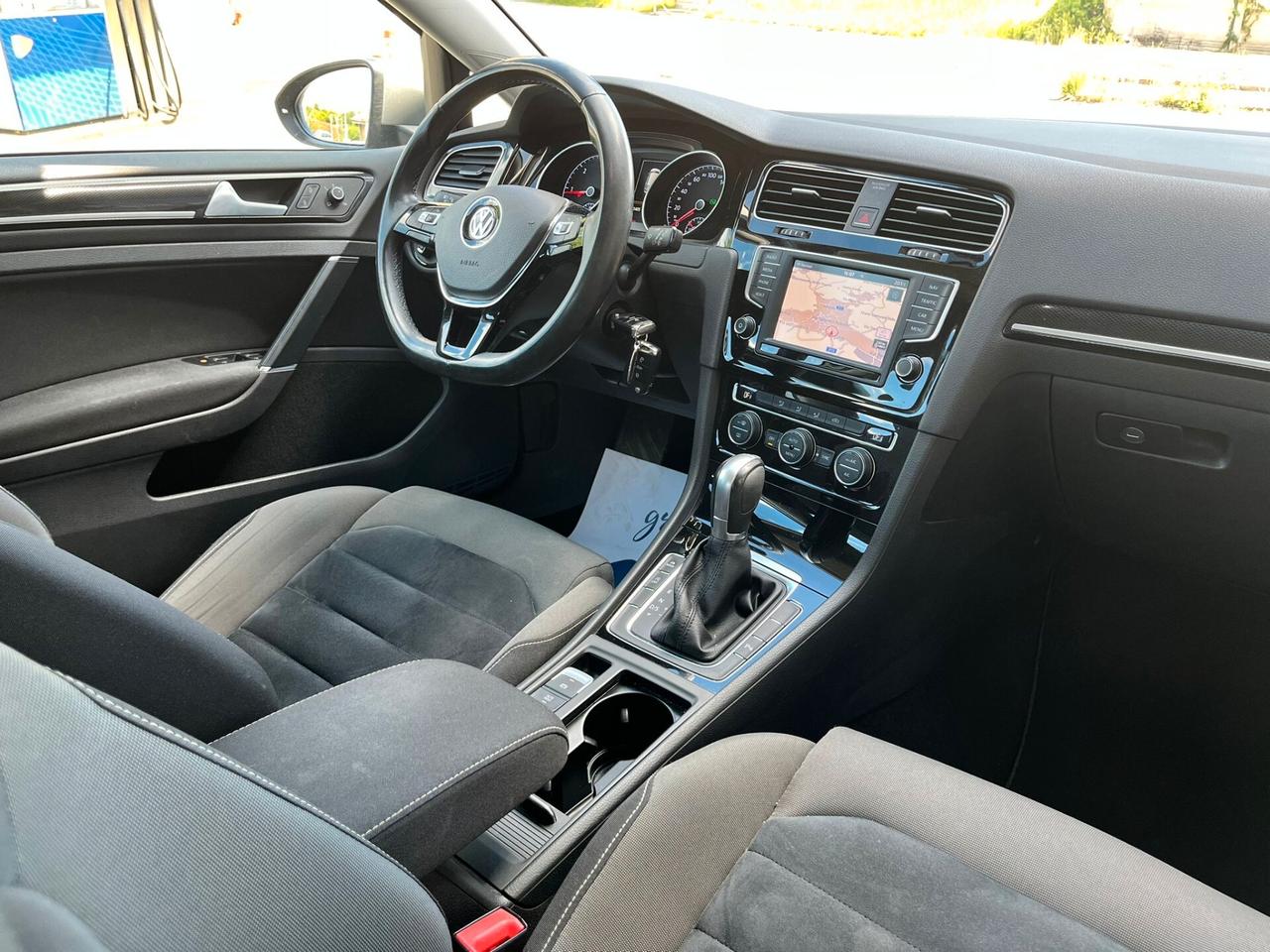 Volkswagen Golf 1.6 TDI 110 CV DSG 5p. HIGHLINE! 24 MESI DI GARANZIA!!