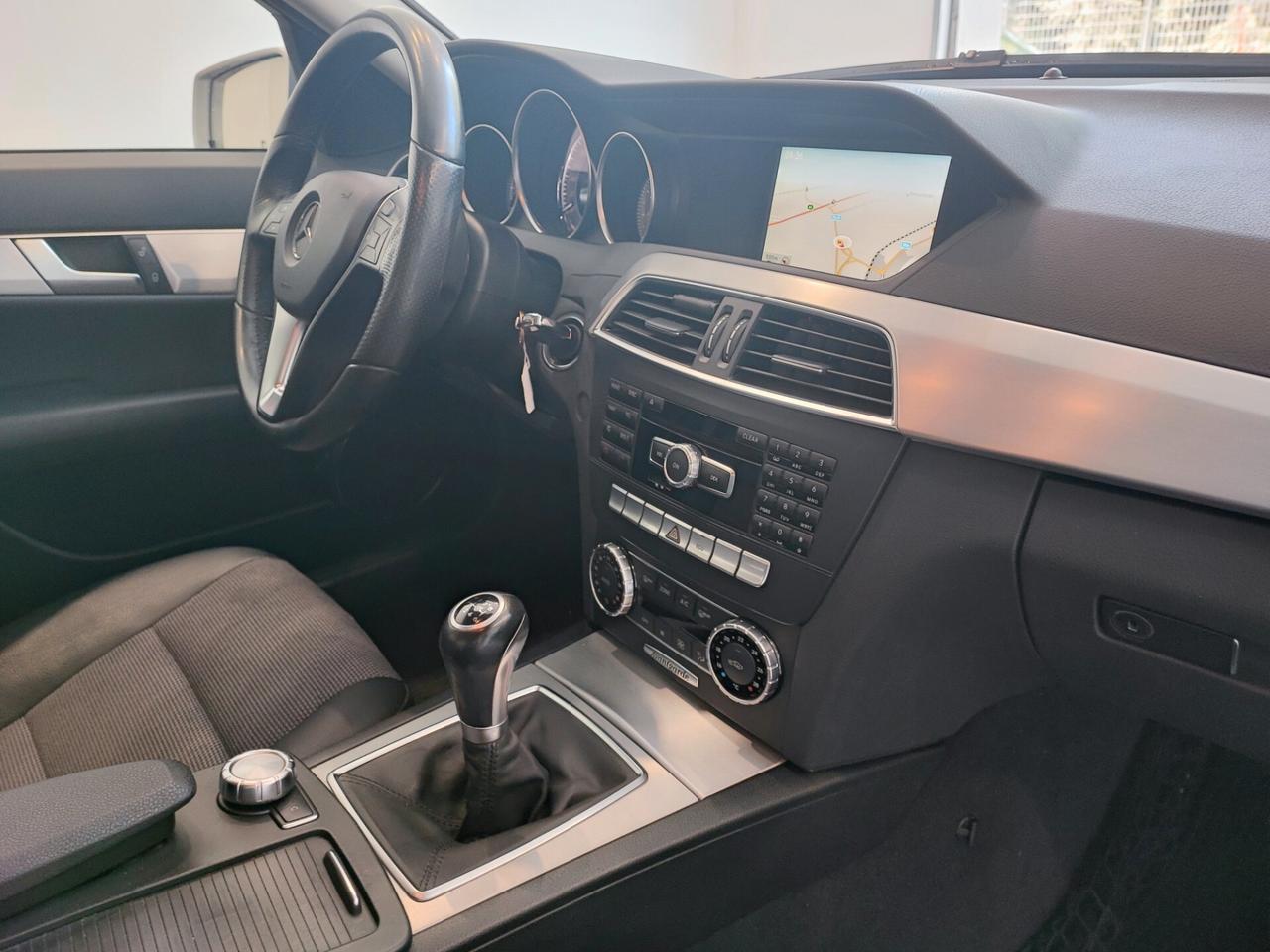 Mercedes-benz C 180 BlueEFFICIENCY Avantgarde IMPECCABILE