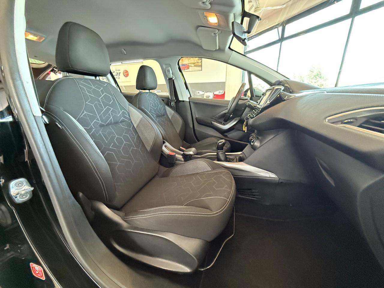 Peugeot 2008 1.6 BHDi 100cv Active 10/2016 Euro 6B Neopatentati