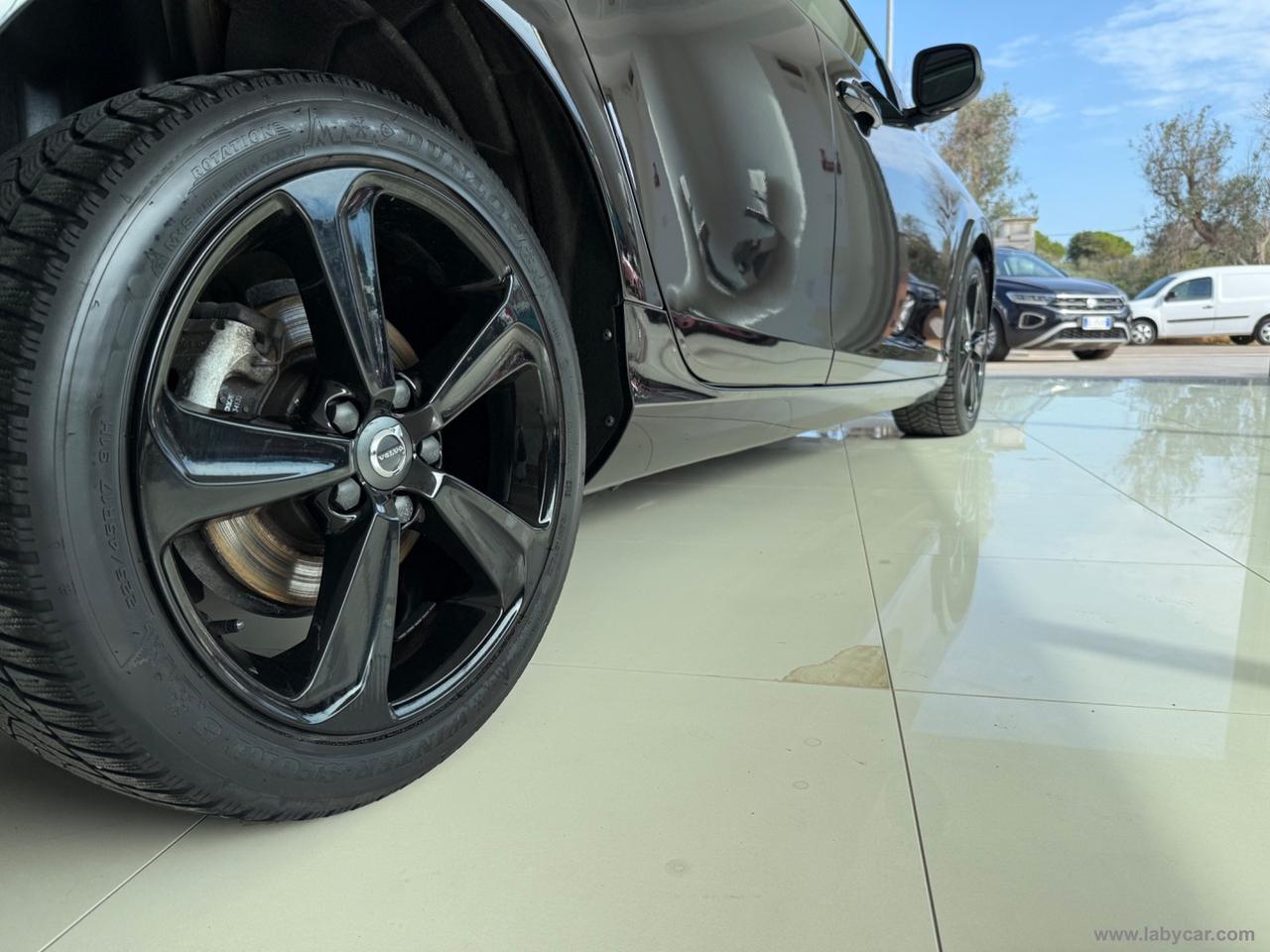 VOLVO V40 D2 Geartronic R-design