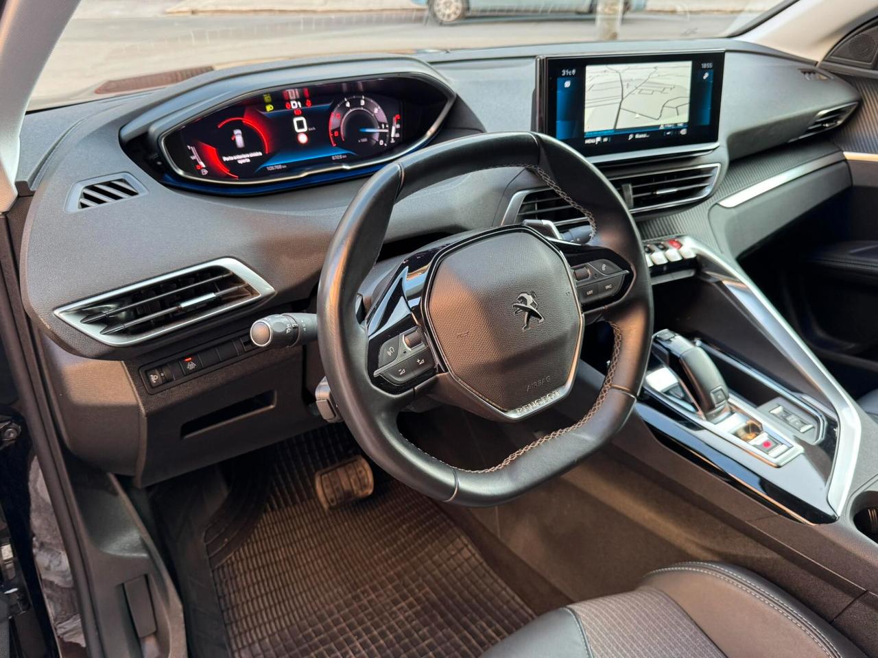 PEUGEOT 3008 HDI 130 S&S EAT8 ALLURE NAVI+RETROCAMERA