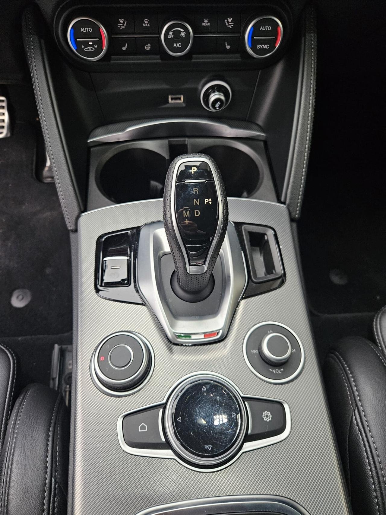 Alfa Romeo Stelvio 2.2 Turbodiesel 210 CV AT8 Q4 Veloce