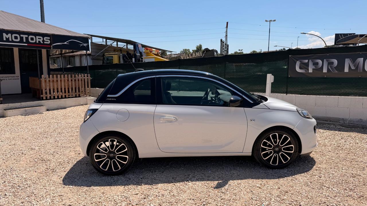 Opel Adam 1.2 70 CV Glam