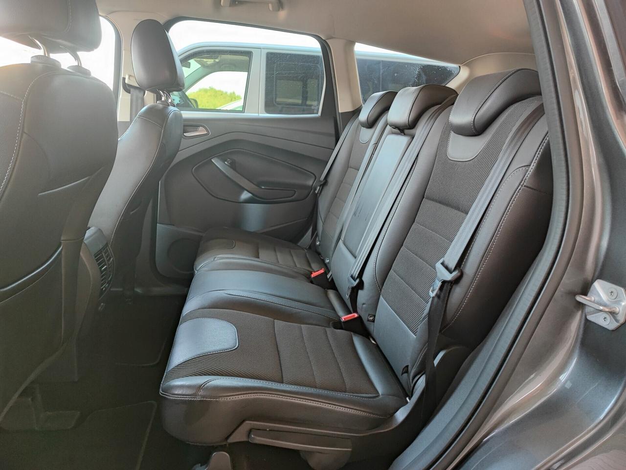 Ford Kuga 2.0 TDCI 120 CV S&S 2WD Titanium