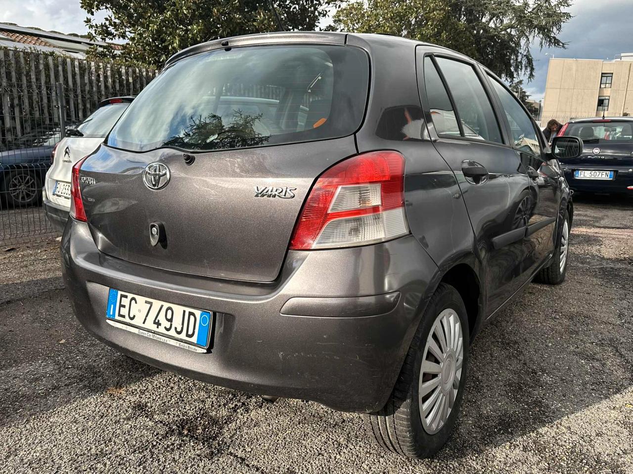 Toyota Yaris 1.0i 16V cat 3 porte Now GPL