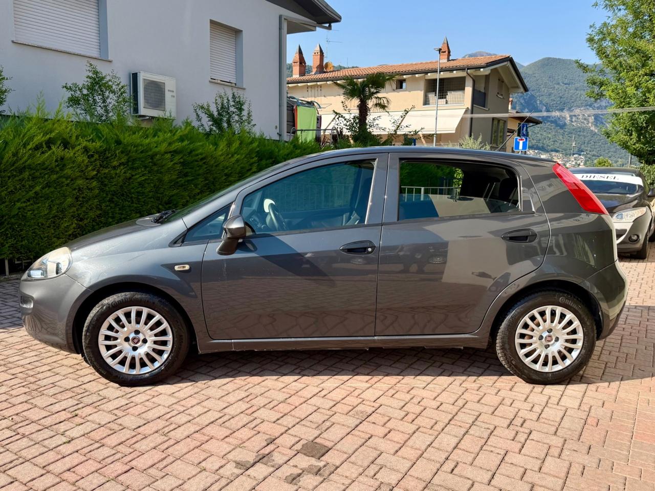 Fiat Punto 1.3 MJT II S&S 95 CV 5 porte Street