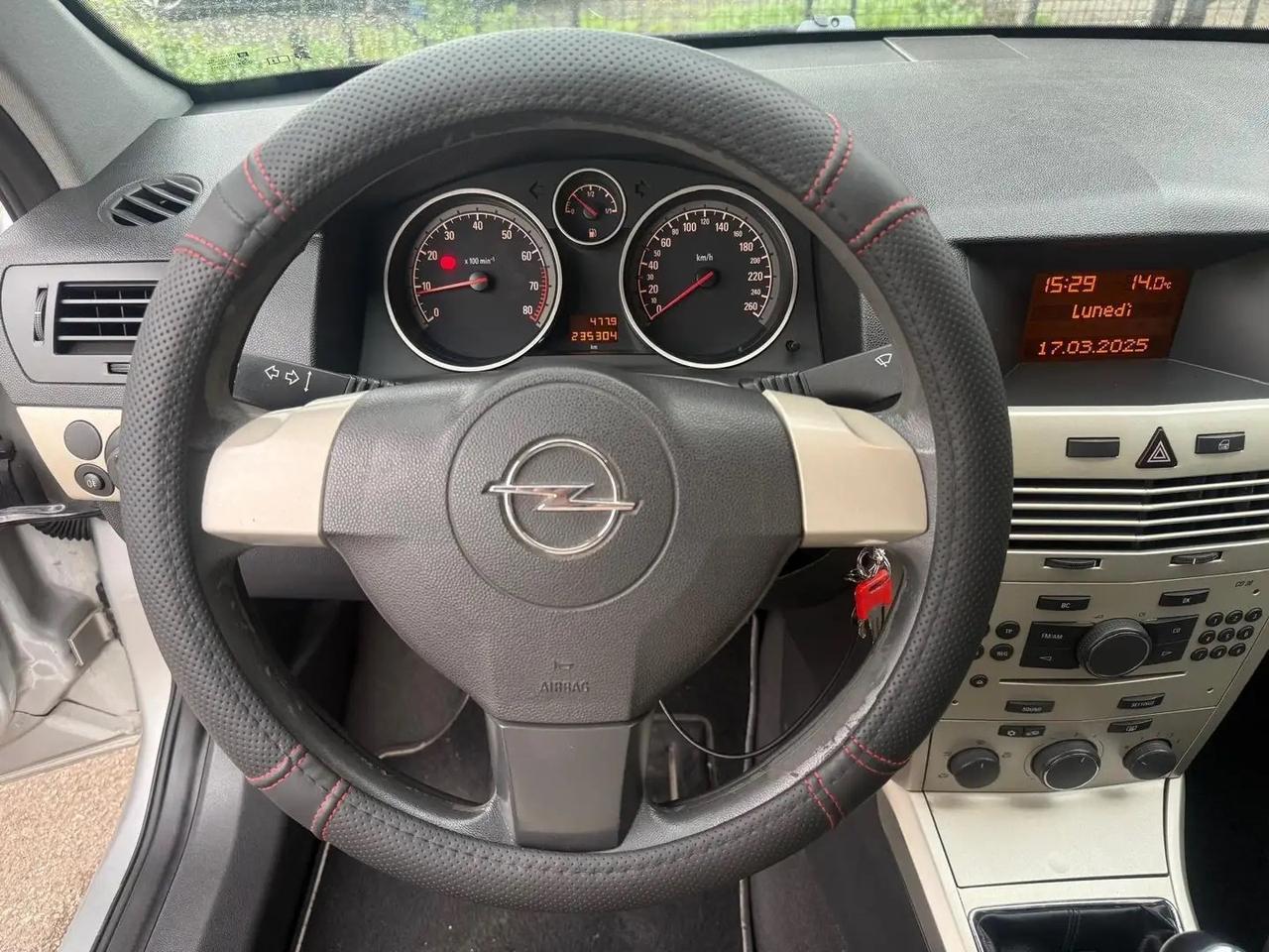 Opel Astra 1.6 16V VVT 5 porte Cosmo