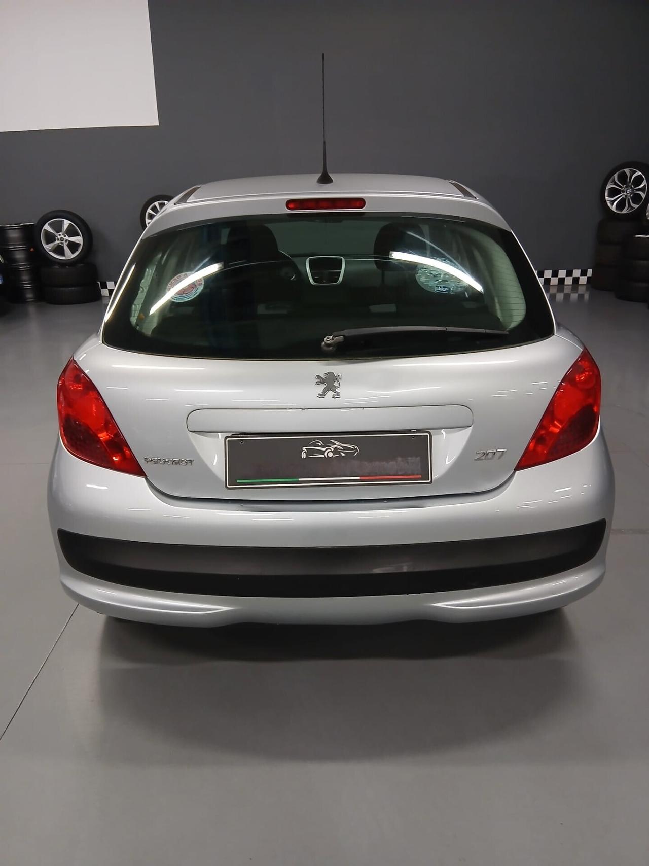 Peugeot 207 1.4 8V 75CV 5p. Energie Sport ECO GPL