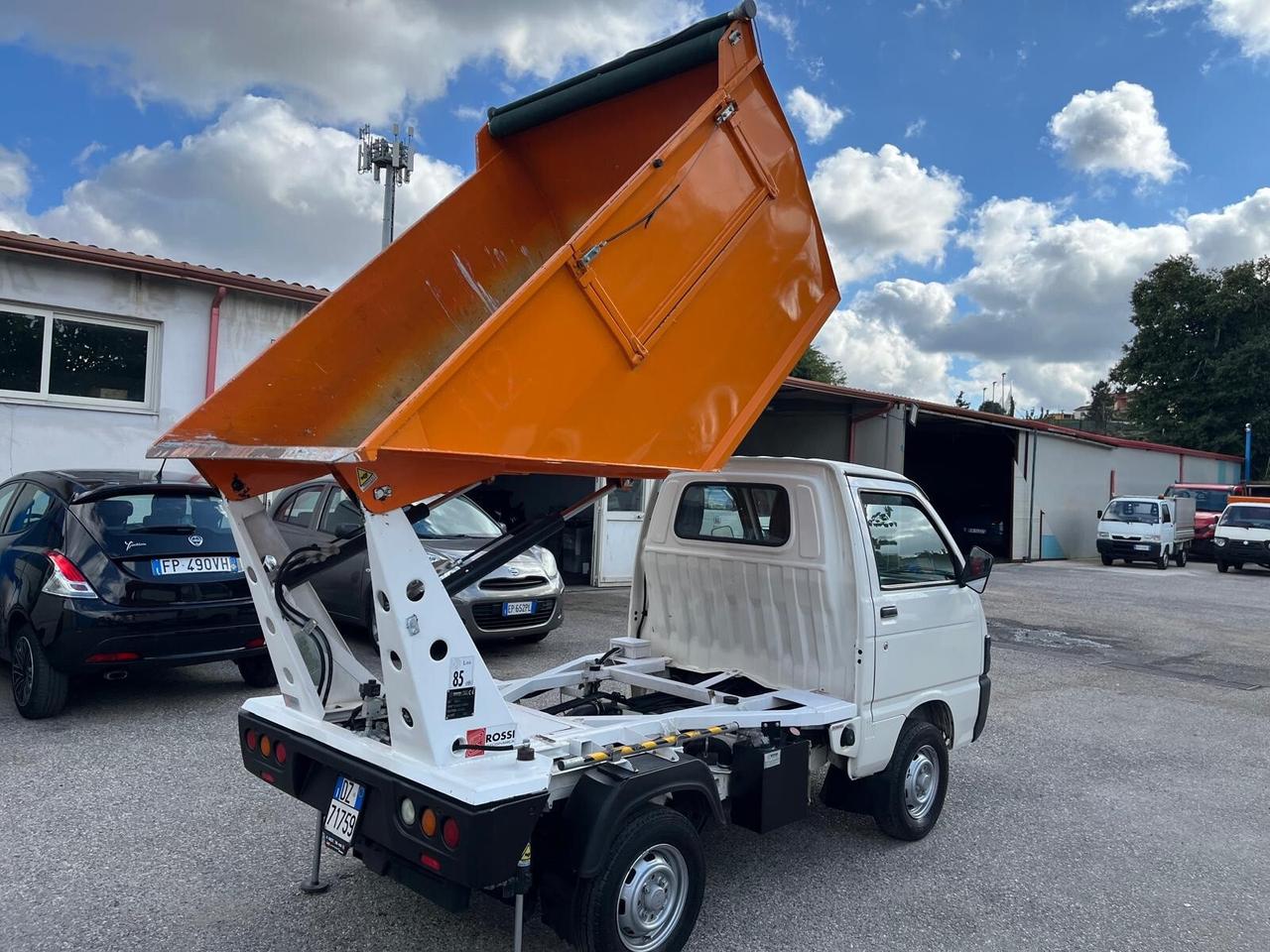 Piaggio quargo con vasca/rib.-700 cc- Diesel -2014